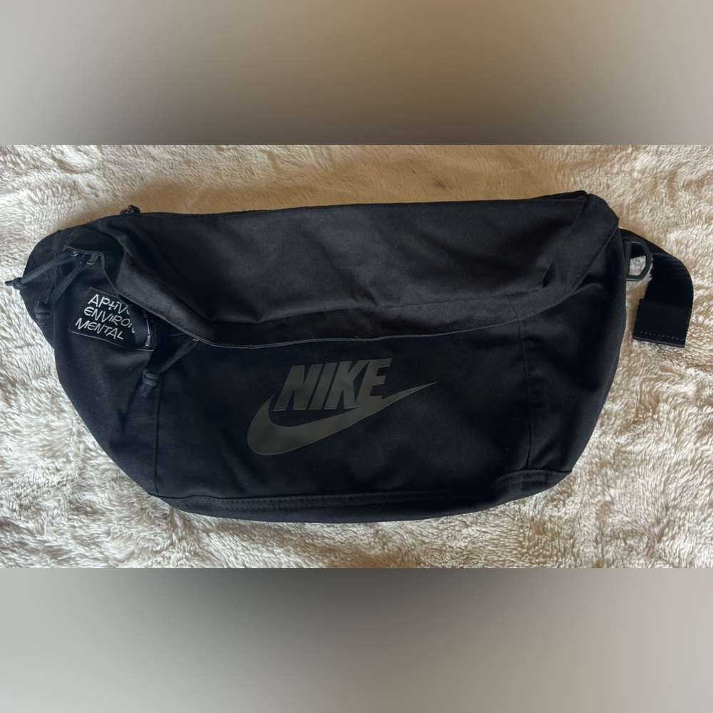 XL Nike Fanny Pack